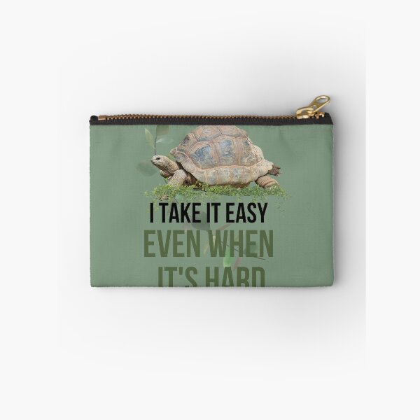 Aperçu de l'œuvre TURTLE TAKE IT EASY DESIGN. créée et vendue par RAWTRUTH.