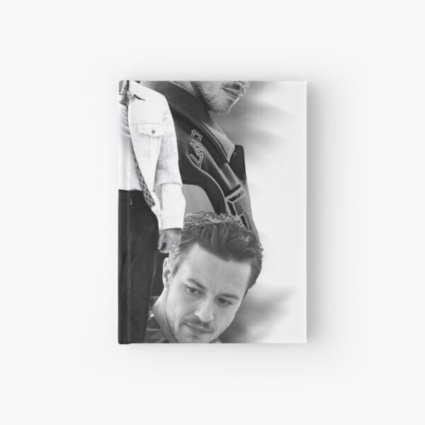 Artikel-Vorschau von Joseph Quinn Schwarz-Weiß-Fotocollage, designt und verkauft von Deddirae.