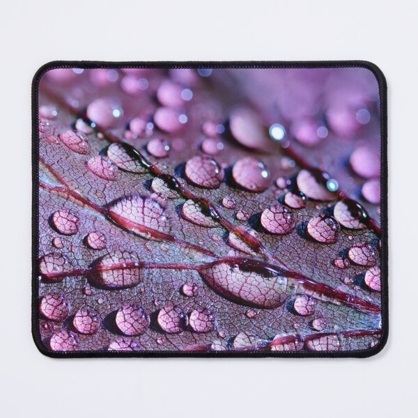 Aperçu de l'œuvre Purple water drops  créée et vendue par GreenyHome.