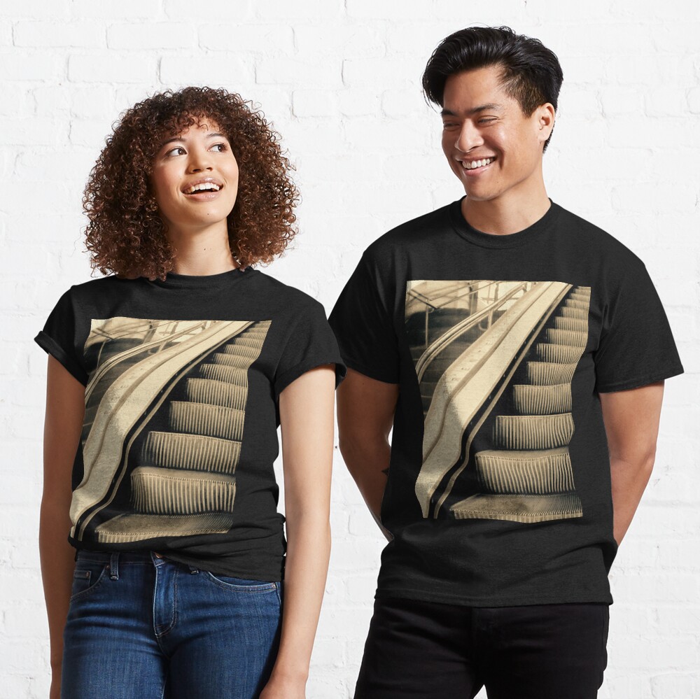 Escaleras Classic T-Shirt