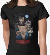 Merkwürdige Pelz-Sachen Tailliertes T-Shirt für Frauen