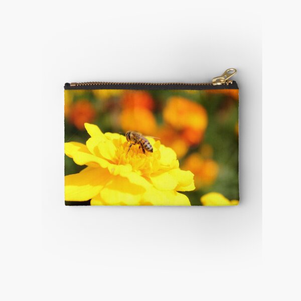 Item preview, Una abeja en el Arboretum designed and sold by 1081 Creative.