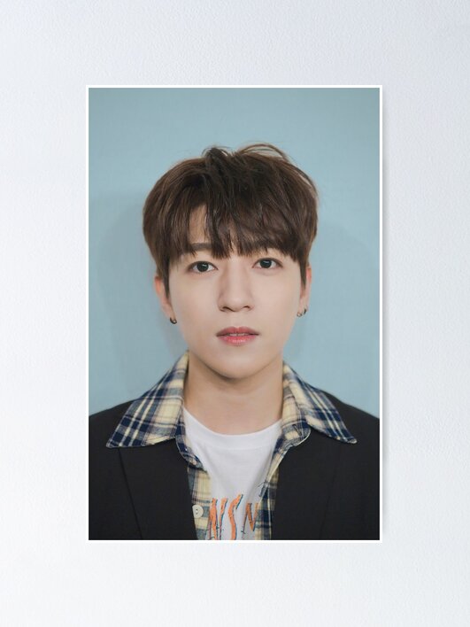 DAY6 x UNDERTONES ソンジン sungjin コラボ Tシャツ DAY6 OFFICIAL