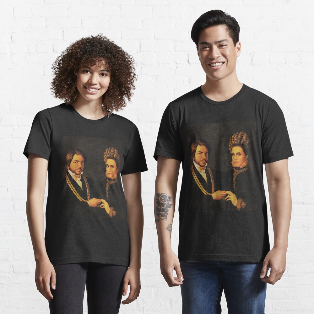 Aperçu de l'œuvre T-shirt essentiel créée et vendue par RoyalNadja.
