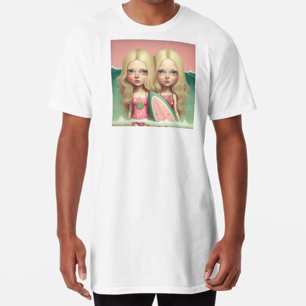 Cute friends surfing Long T-Shirt
