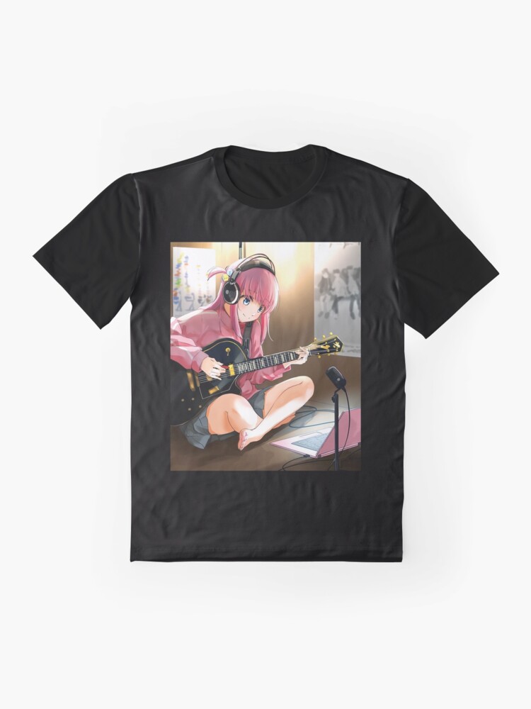 Aperçu 4 sur 5. T-shirt graphique avec l'œuvre Bocchi Le Rocher Hitori Gotou Fille créée et vendue par TeddyGotDesigns.