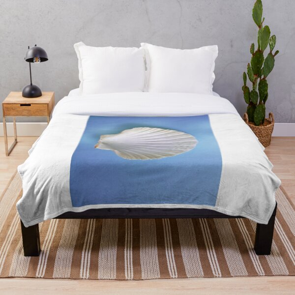Item preview, Concha de vieira blanca sobre azul marino designed and sold by Stephen Frost.