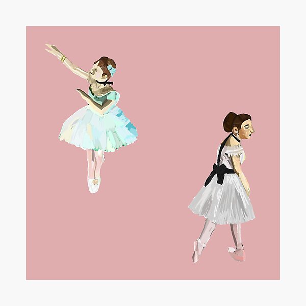 Una niñita linda con un disfraz de bailarina con una máquina de ballet en  un fondo blanco