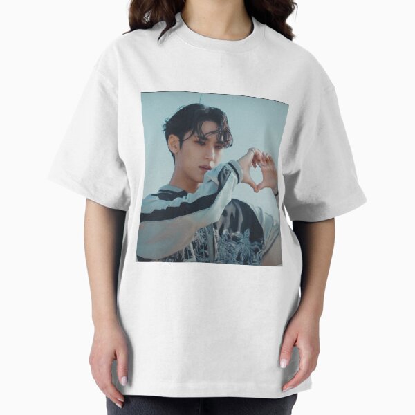 TXT Blue Hour Tシャツ 新品 L TXT Minisode BLUE HOUR T-shirt (Fan-made) – TXT Universe