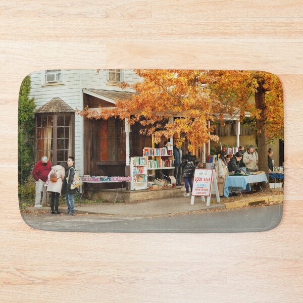 Artikelvorschau, City - New Hope, PA - Ein Pop-up-Buchverkauf entworfen und verkauft von Mike Savad Photography.