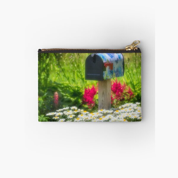 Artikelvorschau, Garten Mailbox entworfen und verkauft von Kathy Weaver.