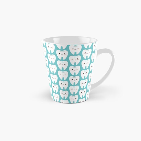 Pequeños dientes molares lindos Taza cónica