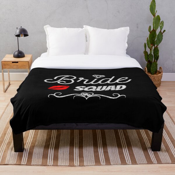 Artikelvorschau, Hochzeitsgeschenke für Damen für Brautjungfer Best Friends Bride Squad entworfen und verkauft von backham-design.