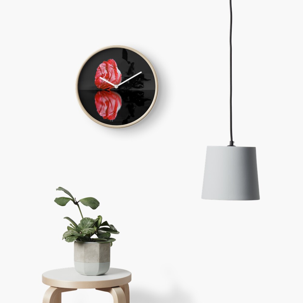 Red Rose Clock