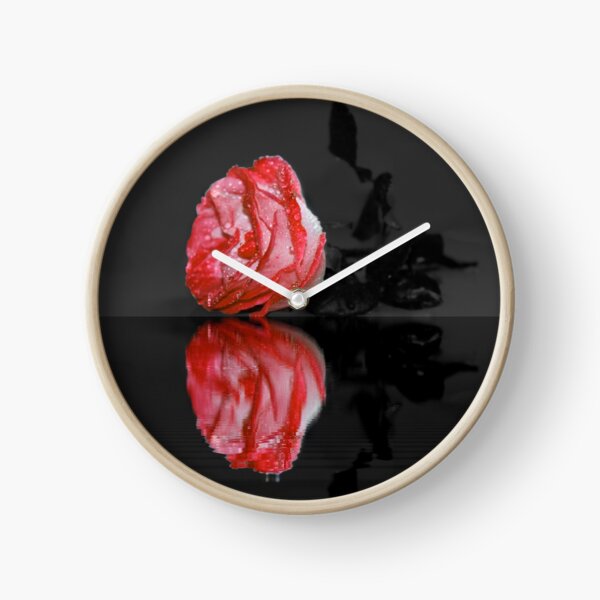 Red Rose Clock