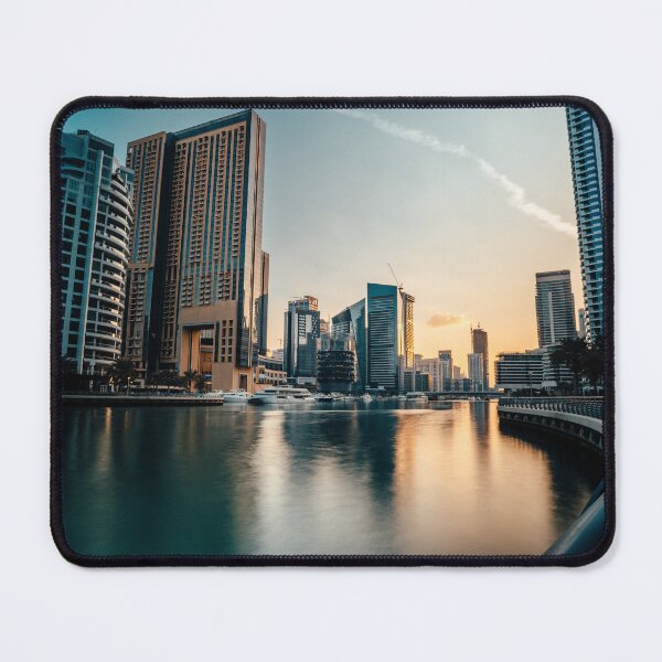 Artikelvorschau, Dubai Marina with beautiful city sunset time entworfen und verkauft von RaimondKlavins.