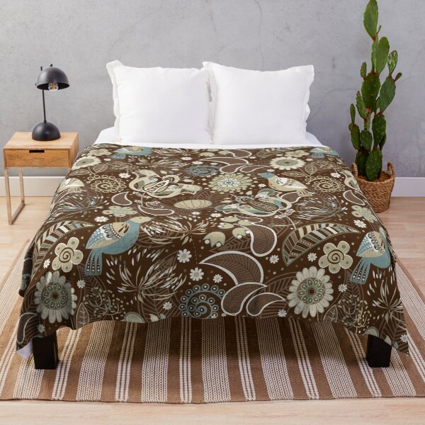 Artikelvorschau, Boho Paisley Pattern Garden mit Botanicals, Blumen und Vögeln entworfen und verkauft von OutshineAll.