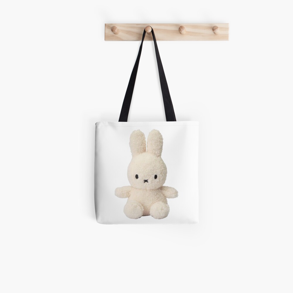 miffy carrying bag magnet