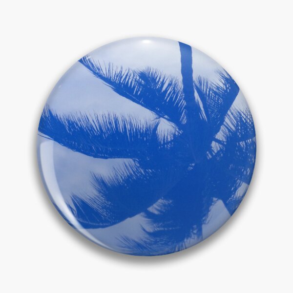 Aperçu de l'œuvre Blue Reflections créée et vendue par rosiebrown.