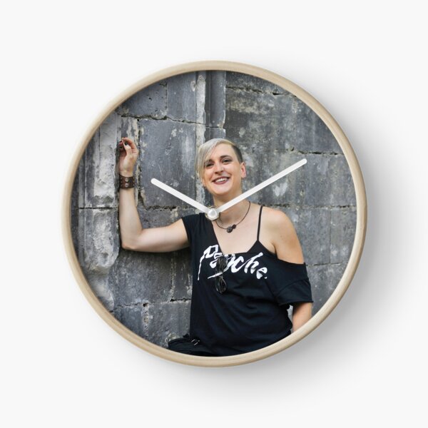 ENTREMURALHAS.2017 Clock