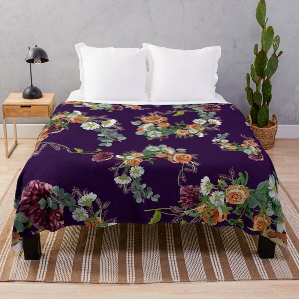Aperçu de l'œuvre Dahlia red rose daisy pattern watercolor violet créée et vendue par Yana Mustafina | Boho Soulful Designs.