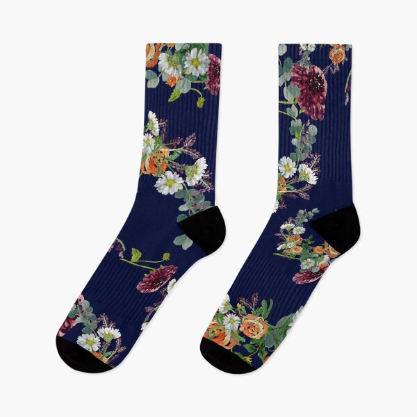 Artikelvorschau, Dahlie rote Rose Gänseblümchen Muster Aquarell blau entworfen und verkauft von Yana Mustafina | Boho Soulful Designs.