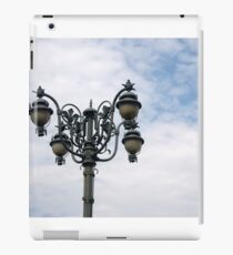 Romanian Works 24 Bucharest Parks Lighting iPad-Hülle & Skin