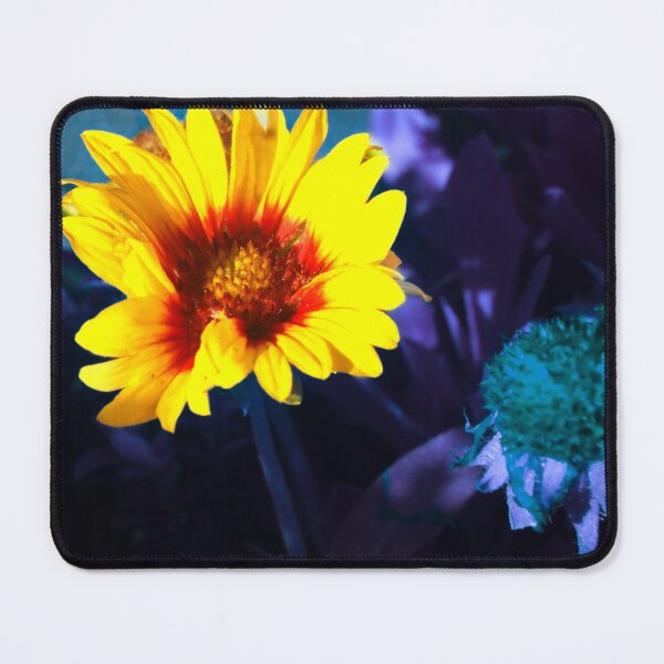 Item preview, marigold flower designed and sold by Francespoppy.