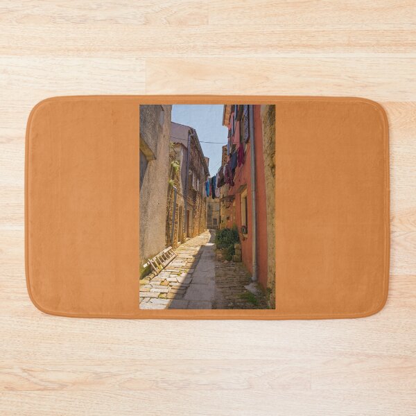 Aperçu de l'œuvre Rue de Buje, Croatie créée et vendue par jojobob.
