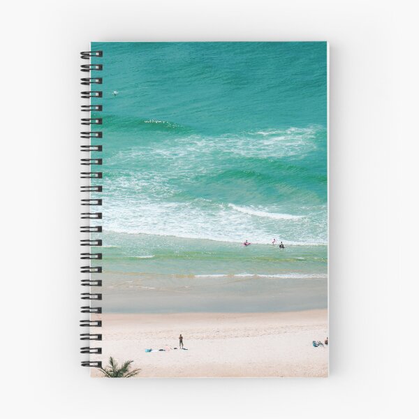 Artikelvorschau, Byron Bay Beach Ocean, Wandkunstposter bedruckbar, Byron Bay Australien, Drucke DIY Wandkunst, Fotografie, Wohnkultur Kunstdruck Aufkleber entworfen und verkauft von Boydfoto.