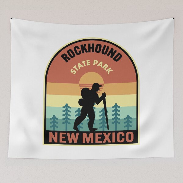 Aperçu de l'œuvre Rockhound State Park New Mexico Retro Hiking créée et vendue par HalpinDesign.
