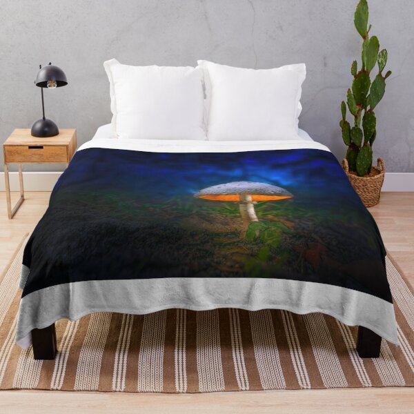 Item preview, Hongo luminiscente designed and sold by VisualVoyages.