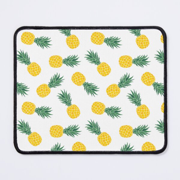 Aperçu de l'œuvre Yellow Pineapples  créée et vendue par 8justart socks and more.