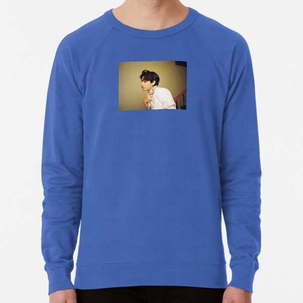 V clearance sweatshirt bts