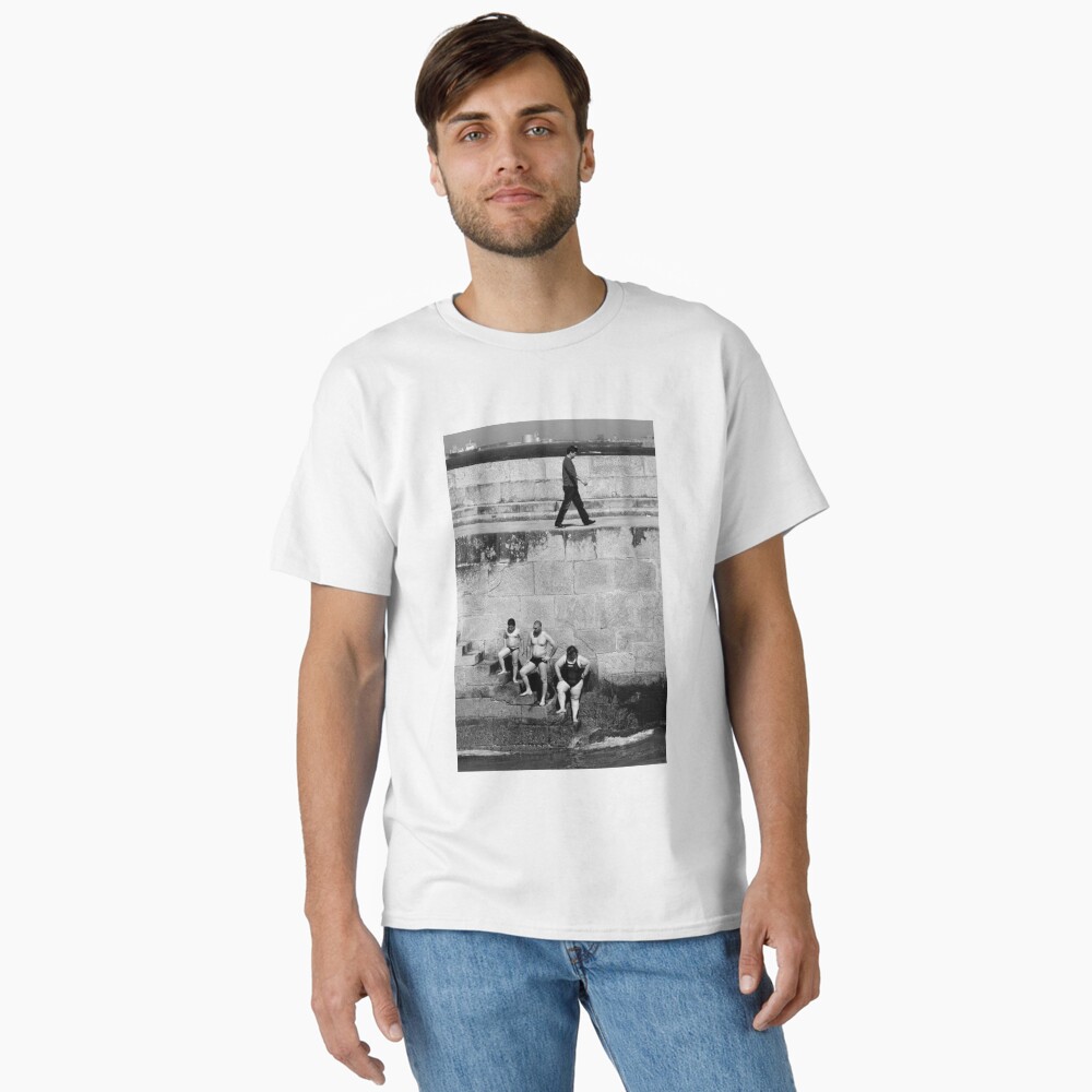 Artikel-Vorschau von Classic T-Shirt, designt und verkauft von Kinzughi.