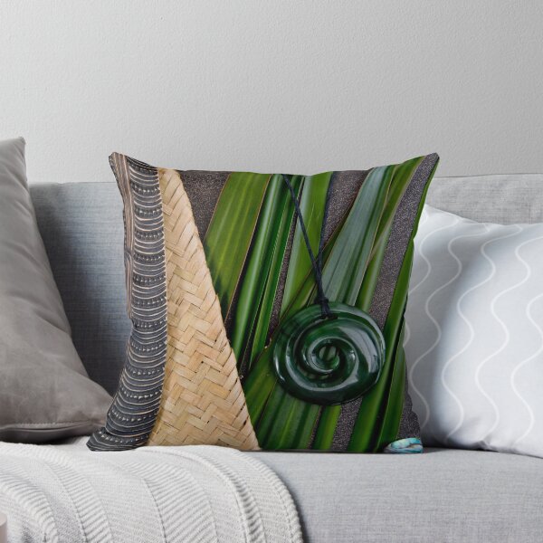 Artikel-Vorschau von NZ Maori-Kulturthema - Pounamu Koru, designt und verkauft von Nicolette Neish.