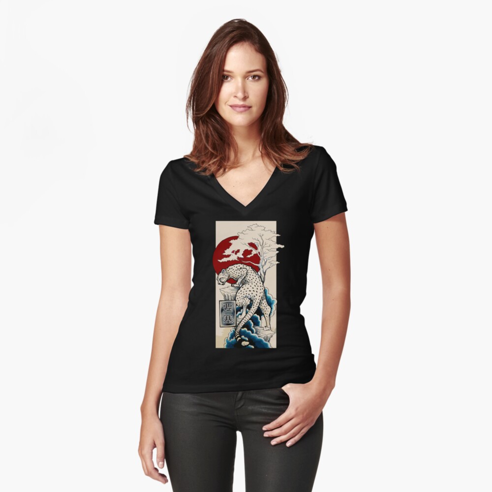 Vista previa del artículo con la obra «Camiseta entallada de cuello en V», diseñado y vendido por FotoLibreStudio.