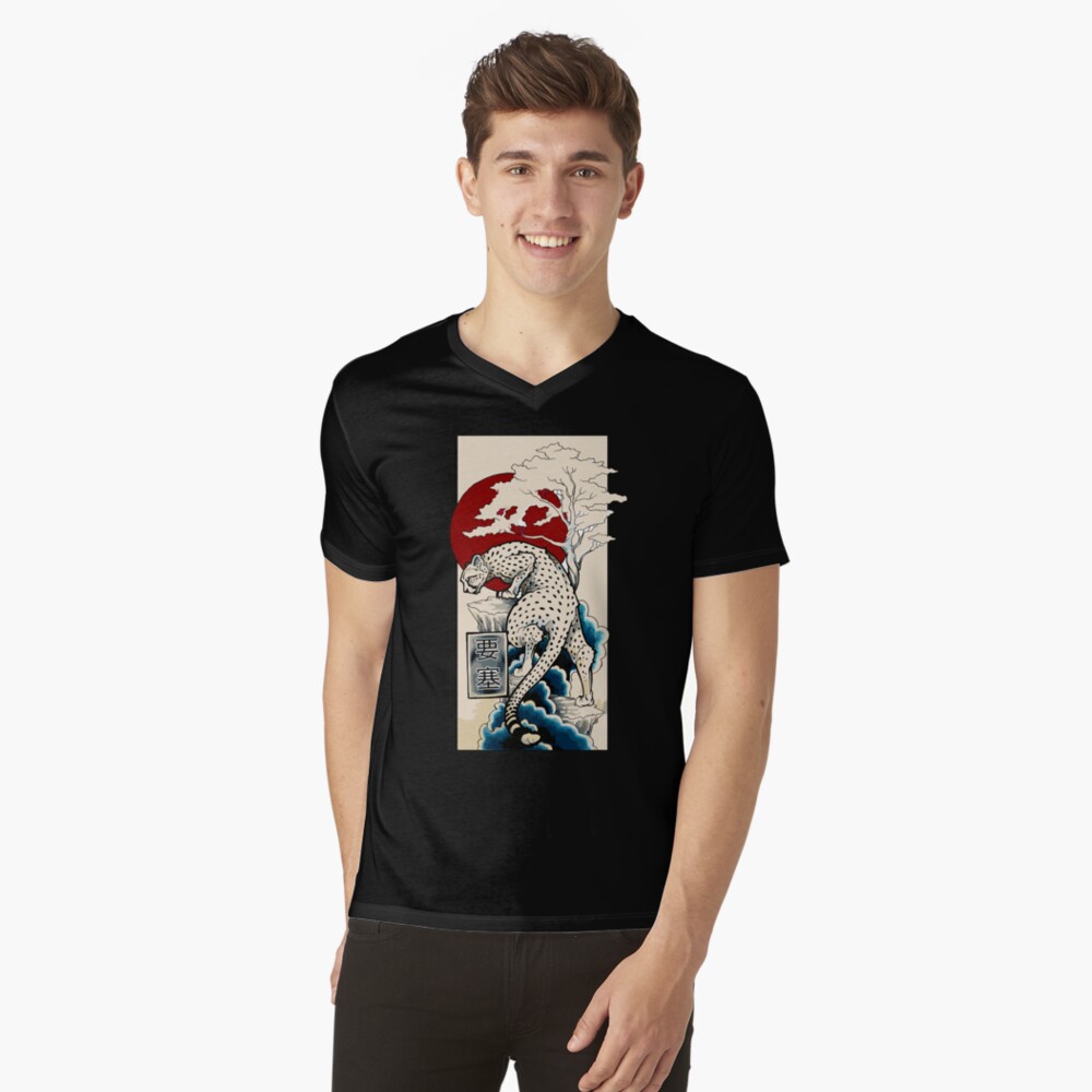 Vista previa del artículo con la obra «Camiseta de cuello en V», diseñado y vendido por FotoLibreStudio.