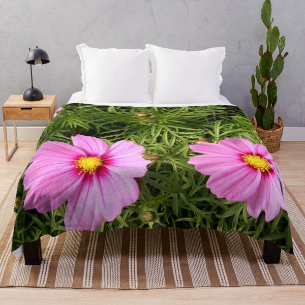 Artikelvorschau, Cosmos Sonata Pink Blush Hübsche Blumen entworfen und verkauft von cascadecuts.