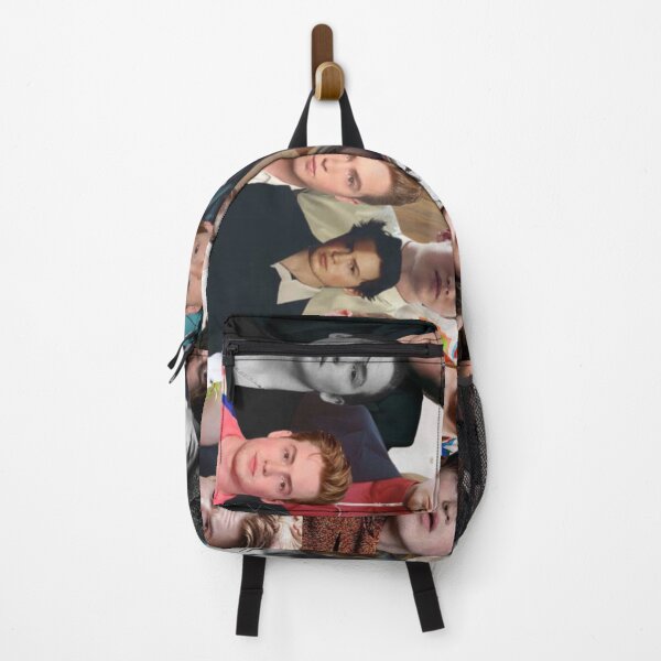 Vista previa del artículo con la obra «collage de fotos de kit connor», diseñado y vendido por T-shirtakStore.