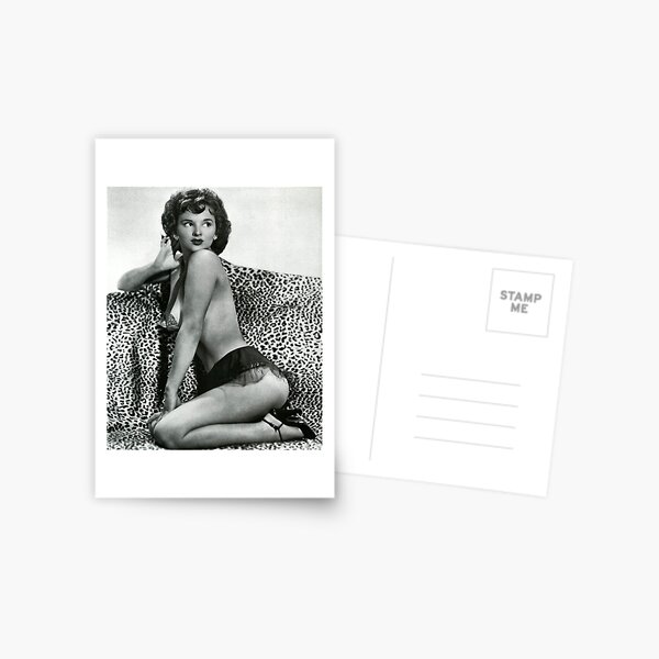 Lili Lamont - Sexy Pin Up model Postcard