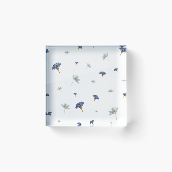 Artikelvorschau, Flower blue daisy pattern seamless a watercolor entworfen und verkauft von Yana Mustafina | Boho Soulful Designs.