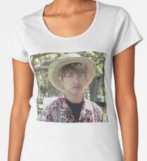 Puffy Jungkook in Hawaii Women's Premium T-Shirt