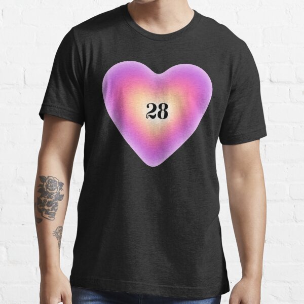 Aura heart| Louis Tomlinson| 28 | Essential T-Shirt