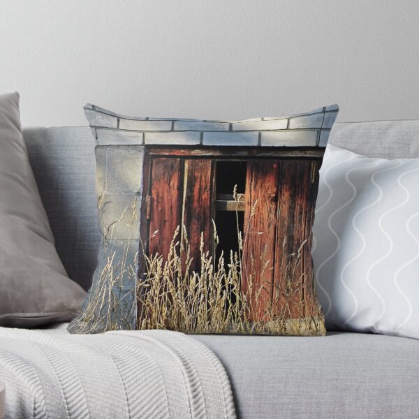 Cottage life Throw Pillow