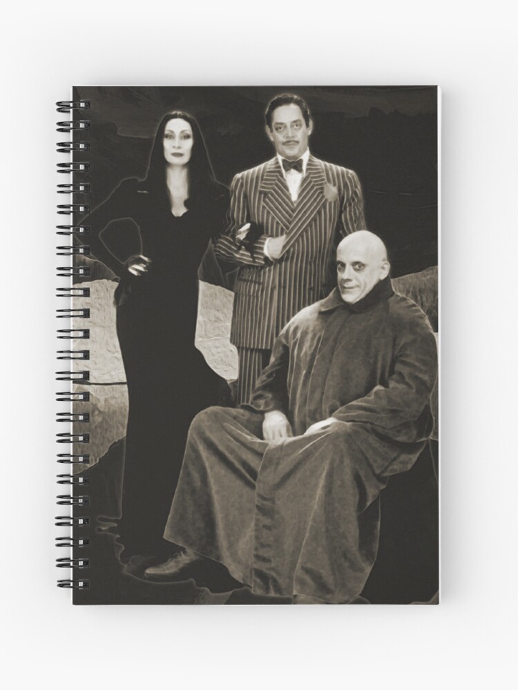 Thumbnail 1 von 3, Notizbuch, Gomez, Morticia und Fester Addams Portrait Digital Art designt und verkauft von Gogmagosh.