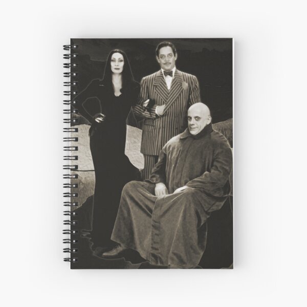 Artikel-Vorschau von Gomez, Morticia und Fester Addams Portrait Digital Art, designt und verkauft von Gogmagosh.