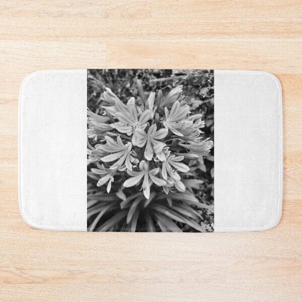 Item preview, B/W flower designed and sold by barbich.