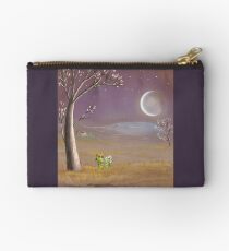 farmer frogs Studio Pouch