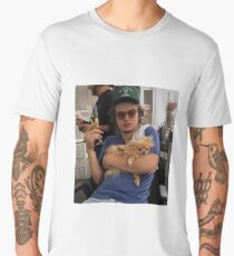 Joe Keery, Champagne and Pomeranian Men's Premium T-Shirt